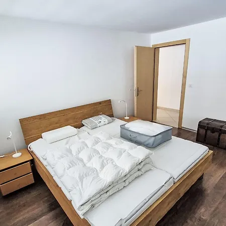 Perrine By Interhome * 萨斯费